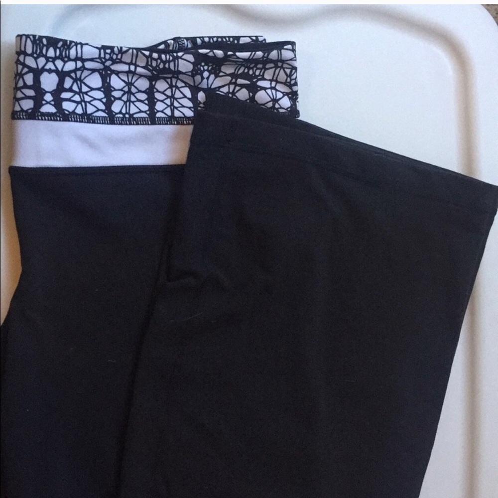 Lululemon Yoga Pants Flare Leg (Tall) 🍋